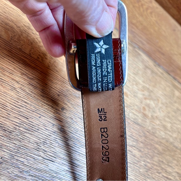 Brighton Brown Crocodile Embossed Silver Tone Rose Embellished Belt - M/L 32 - Picture 7 of 9